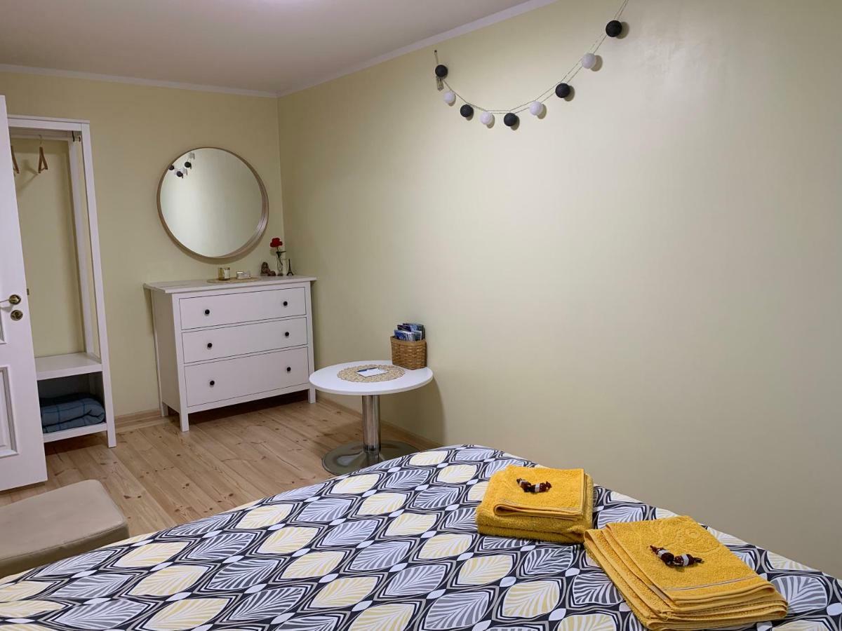 Excelent With Garden And Free Parking Íbúð Riga